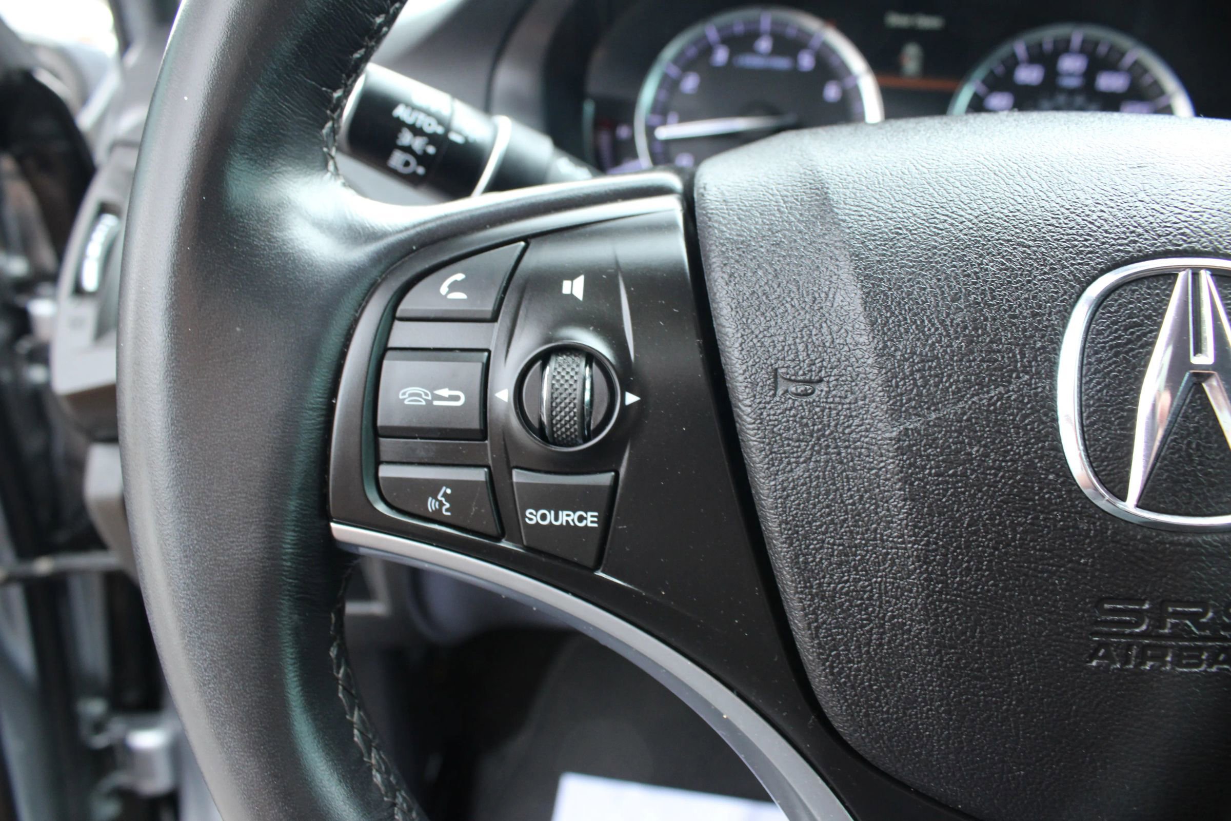 Used 2020 Acura MDX SH-AWD w/Technology Pkg Sport image 13