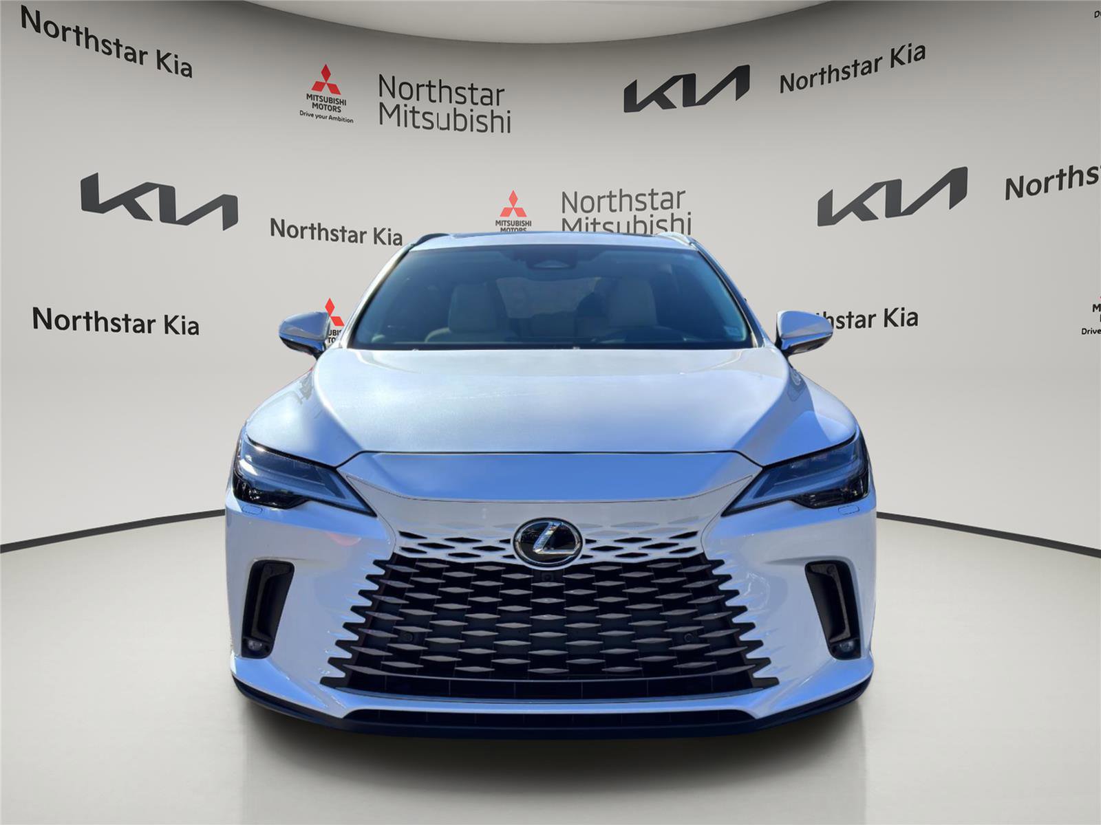 Used 2023 Lexus RX 350 w/ Accessory Package (Z1) image 6