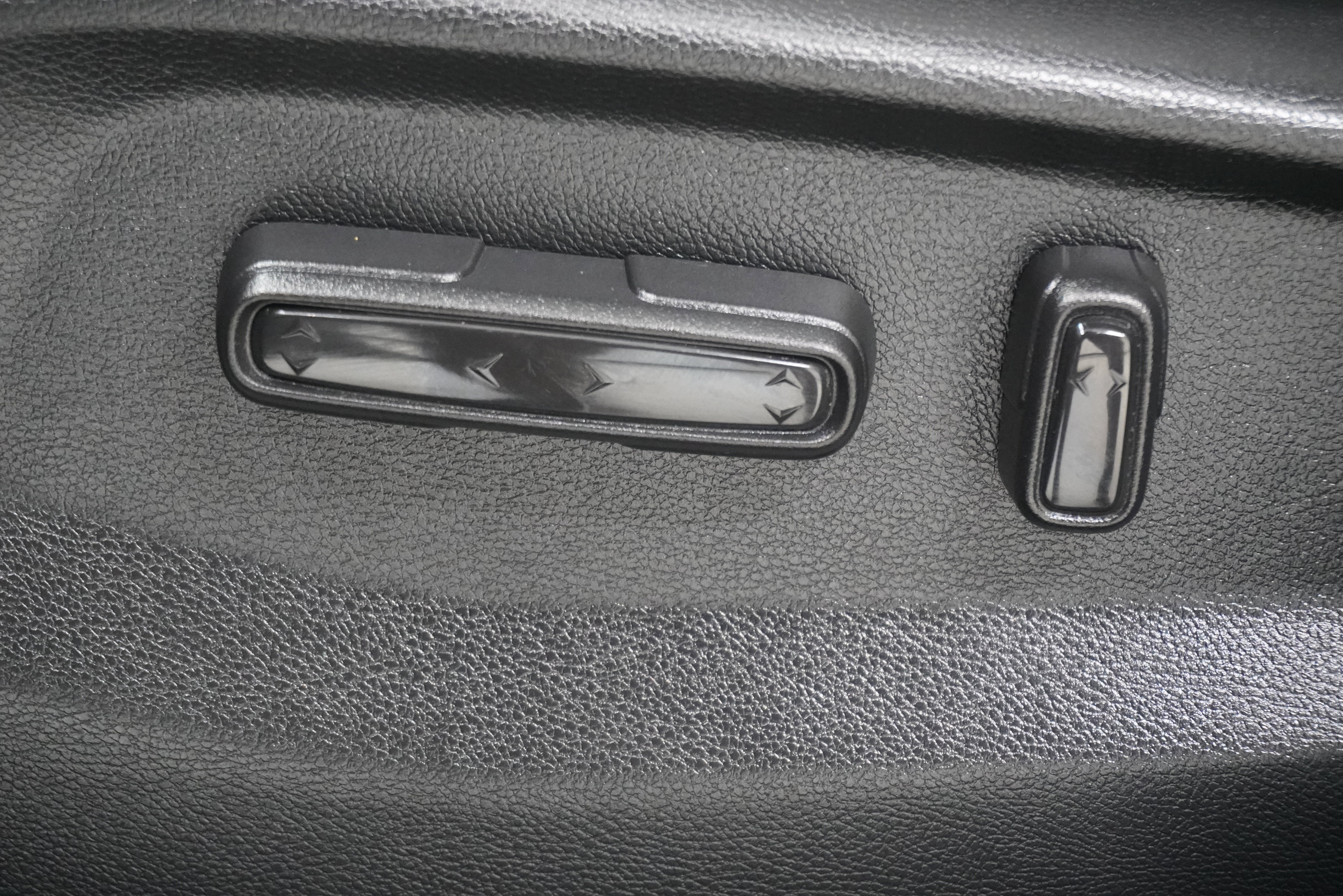 Used 2019 Honda CR-V Touring image 14