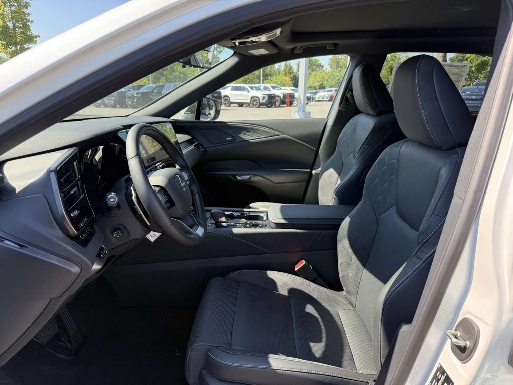 New 2026 Lexus RX 350 F Sport AWD/4WD image 12