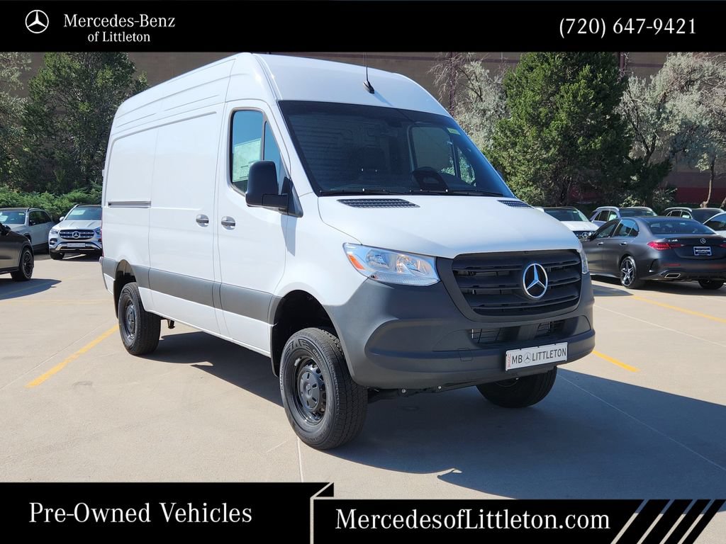 Used 2025 Mercedes-Benz Sprinter 2500 image 3