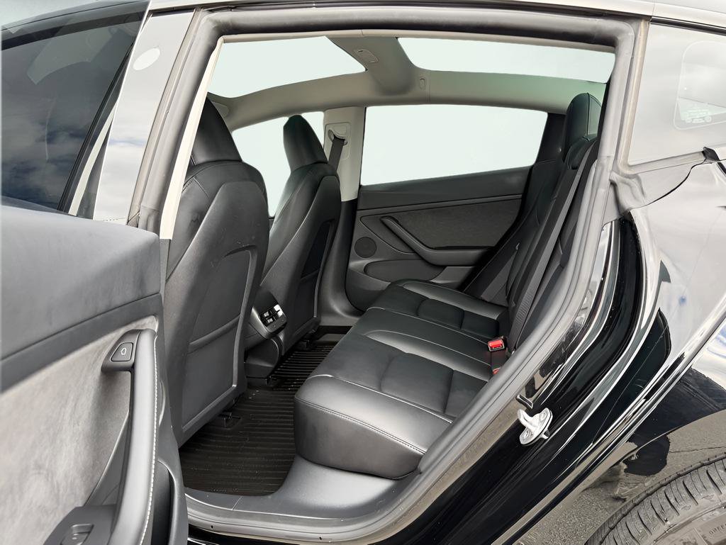 Used 2023 Tesla Model 3 Standard Range image 20