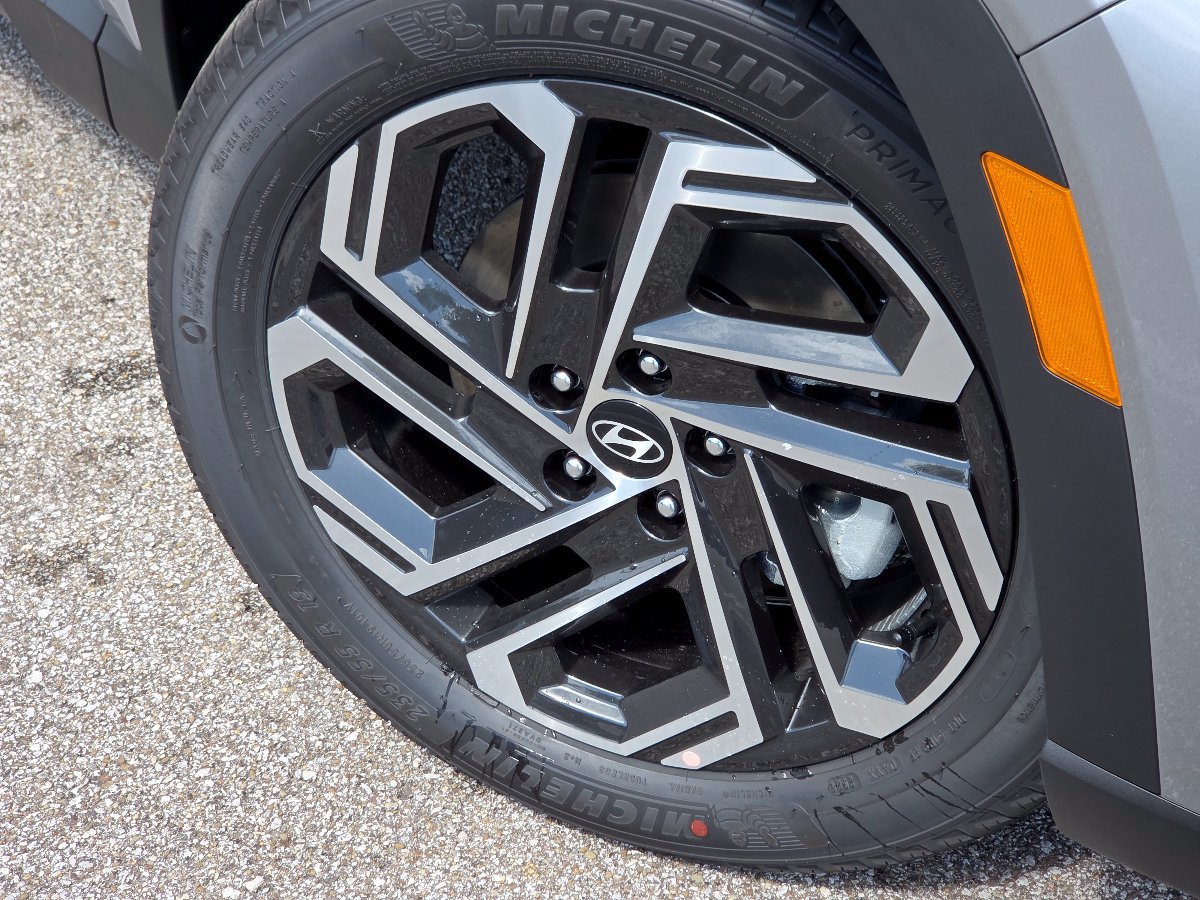 New 2026 Hyundai Tucson SEL Plus w/ Tow & Go Package AWD/4WD image 13
