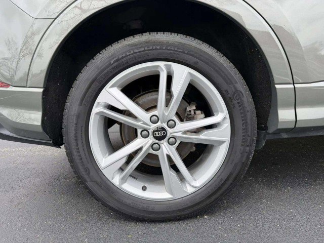 Certified 2021 Audi Q3 2.0T Premium w/ Convenience Package AWD/4WD image 31