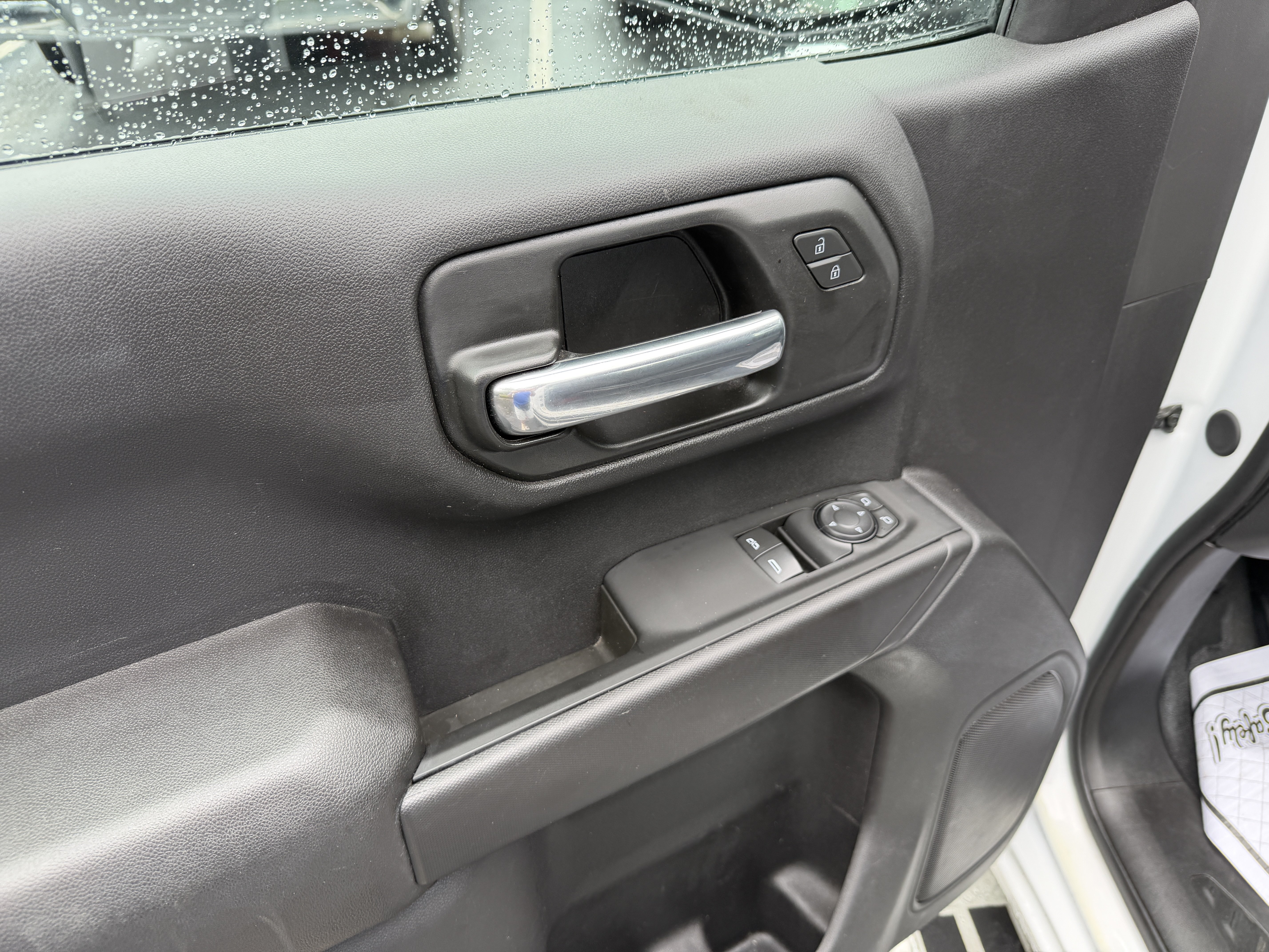 Used 2025 Chevrolet Silverado 1500 W/T RWD image 10
