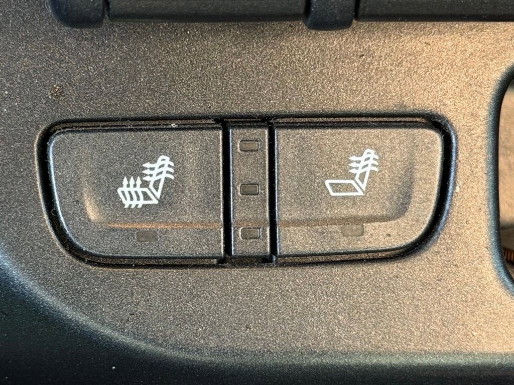 Used 2017 Chevrolet Colorado Z71 AWD/4WD image 20