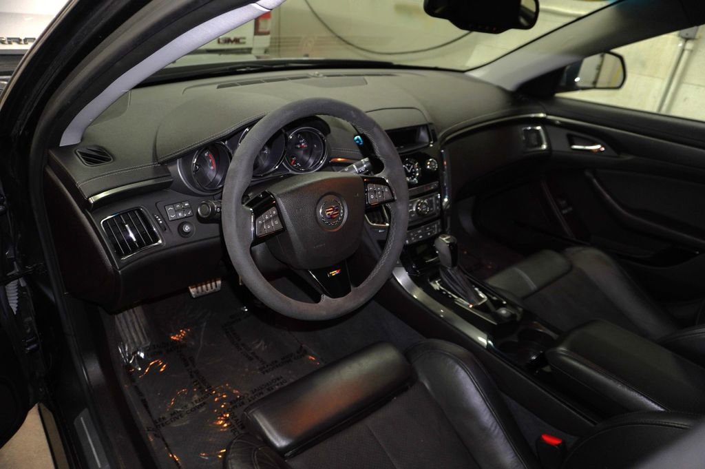 Used 2009 Cadillac CTS V image 29