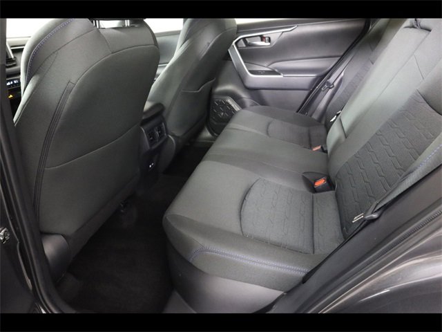 Used 2024 Toyota RAV4 SE image 15