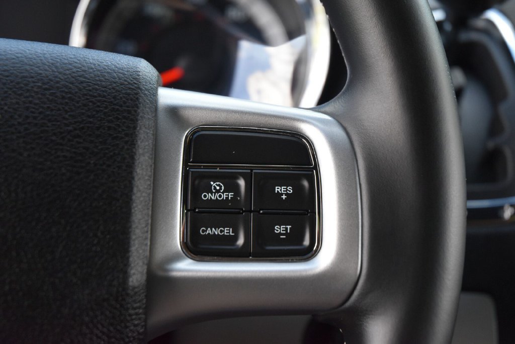 Used 2015 Dodge Grand Caravan SXT w/ Blacktop Package FWD image 19