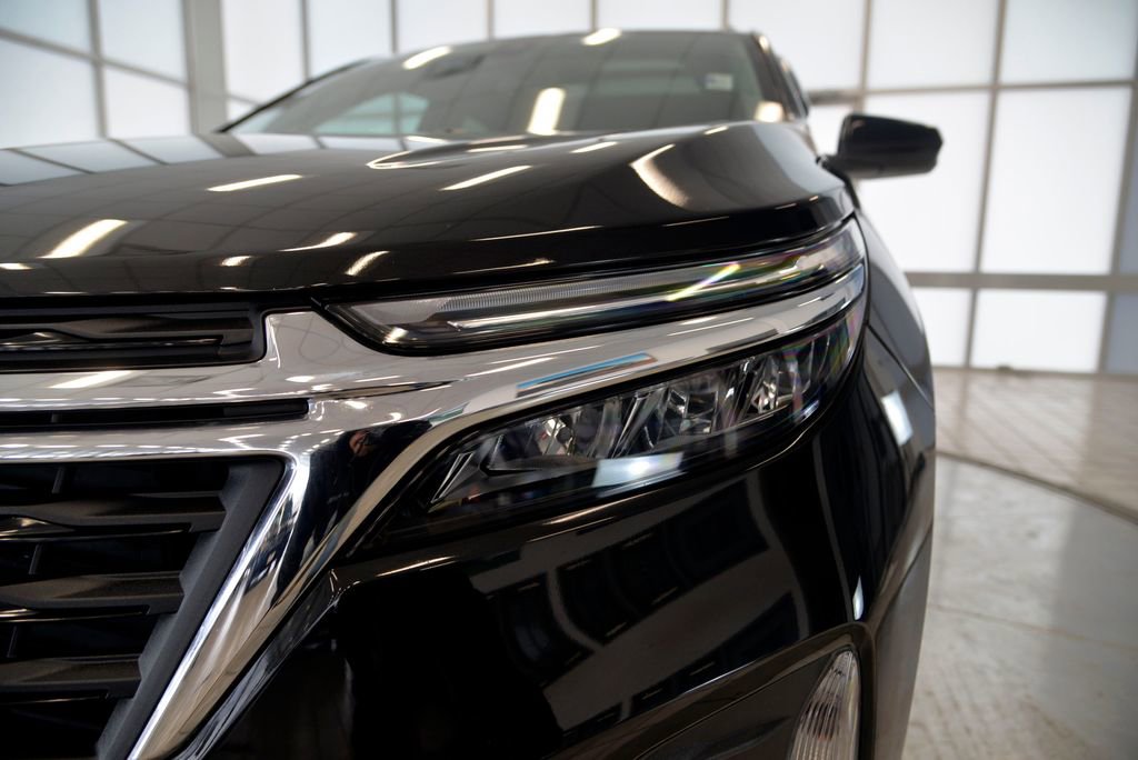 Used 2023 Chevrolet Equinox LT image 11