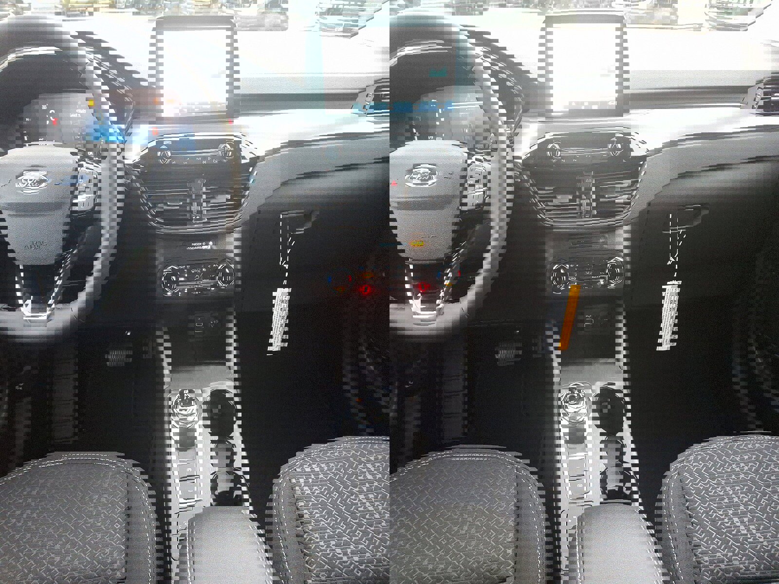 New 2025 Ford Escape Active w/ Cold Weather Package image 17