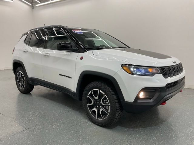 New 2026 Jeep Compass Trailhawk AWD/4WD image 8