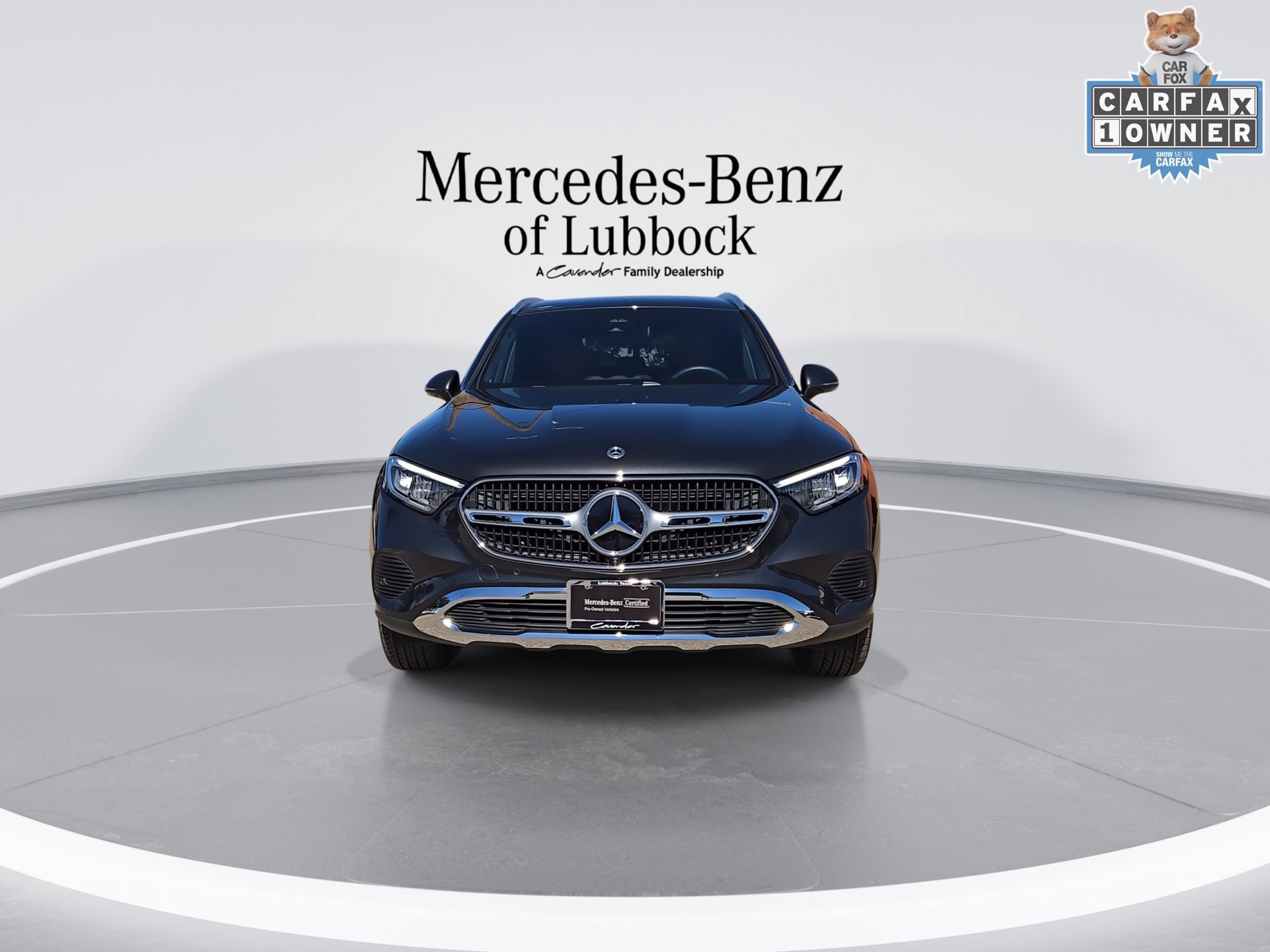Used 2025 Mercedes-Benz GLC 350e 4MATIC image 3