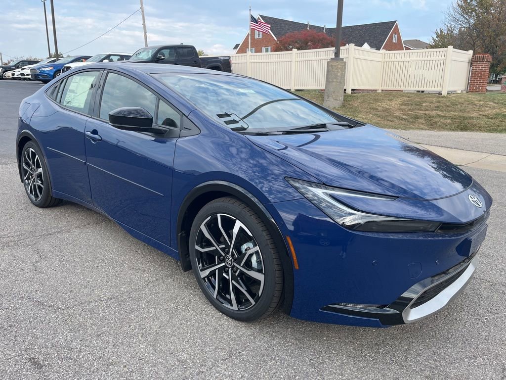 New 2026 Toyota Prius Plug-In Hybrid image 7