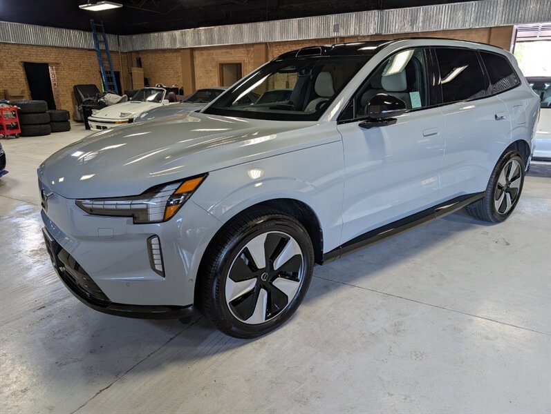 Used 2025 Volvo EX90 Plus AWD/4WD image 5