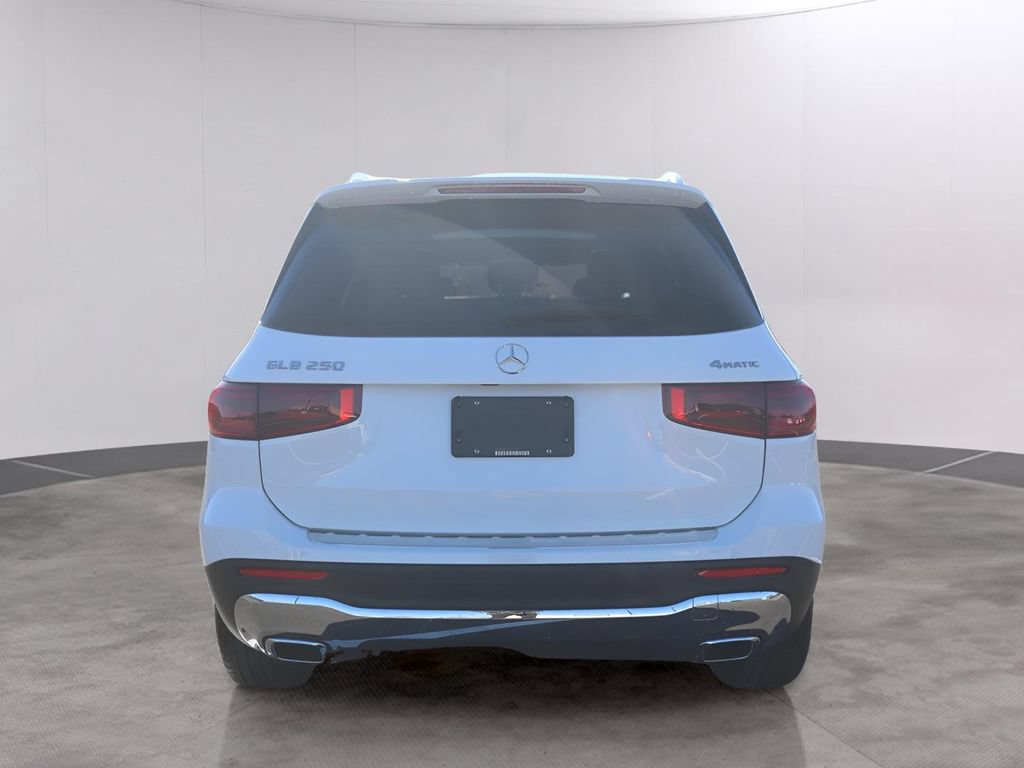 New 2026 Mercedes-Benz GLB 250 4MATIC image 6