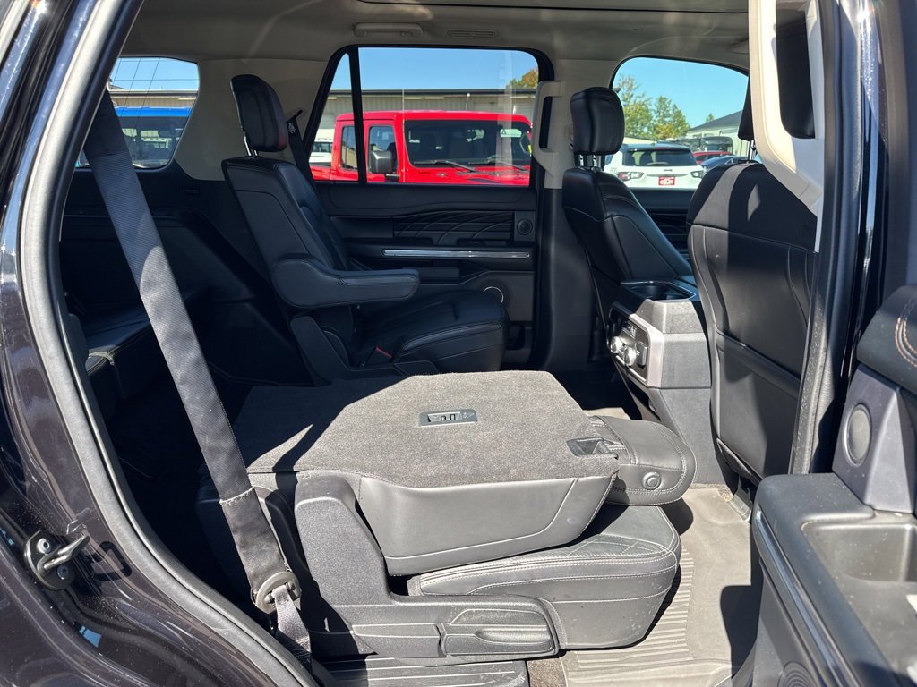 Used 2020 Ford Expedition Platinum image 21