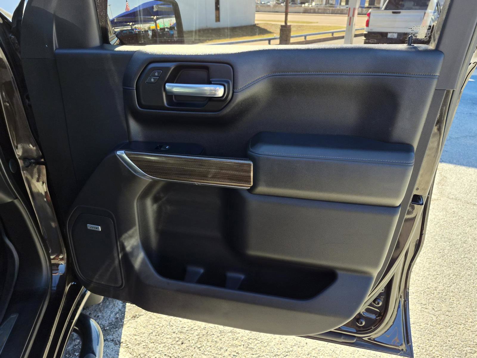 Used 2020 Chevrolet Silverado 1500 LT Trail Boss AWD/4WD image 9