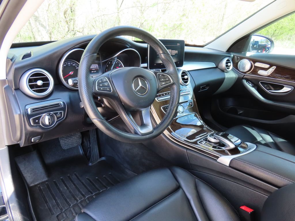 Used 2017 Mercedes-Benz C 300 4MATIC Sedan image 22