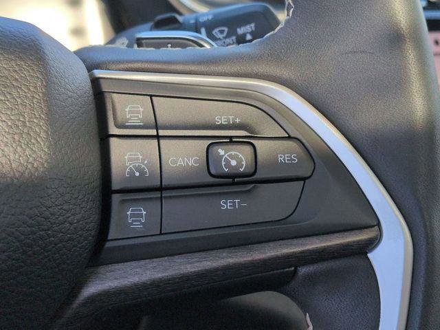 Certified 2024 Jeep Grand Cherokee L Limited w/ Luxury Tech Group II image 20