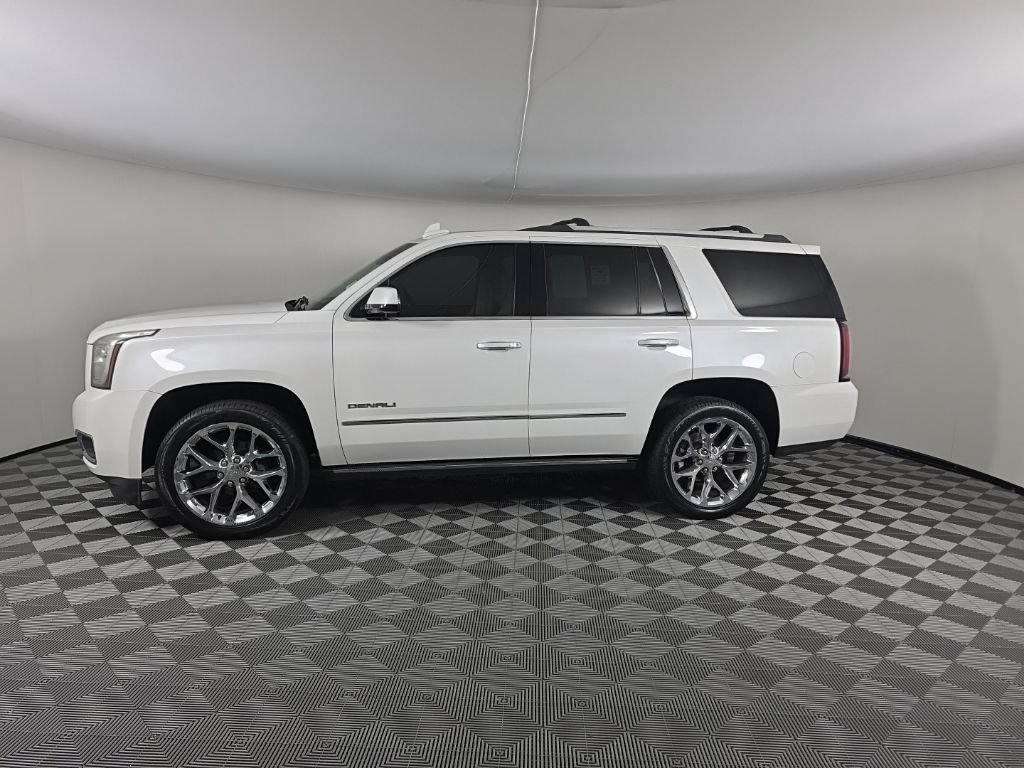 Used 2020 GMC Yukon Denali w/ Denali Premium Package AWD/4WD image 2