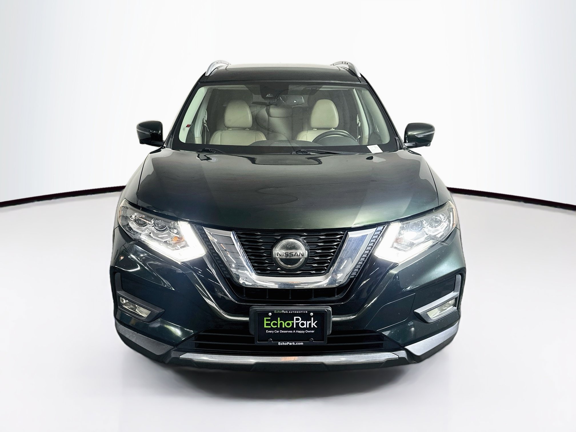 Used 2019 Nissan Rogue SL w/ Premium Package AWD/4WD image 2