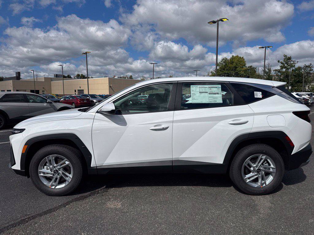 New 2026 Hyundai Tucson SE AWD/4WD image 3