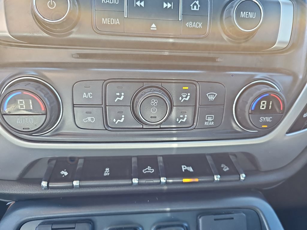 Used 2014 GMC Sierra 1500 SLT w/ SLT Crew Cab Value Package AWD/4WD image 25