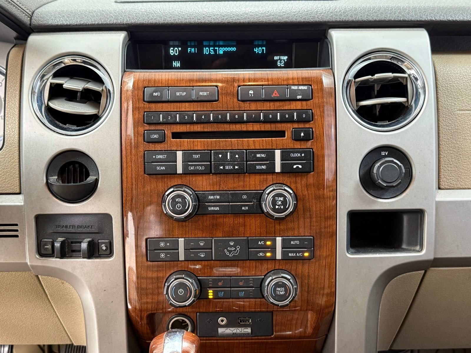 Used 2010 Ford F150 Lariat RWD image 21
