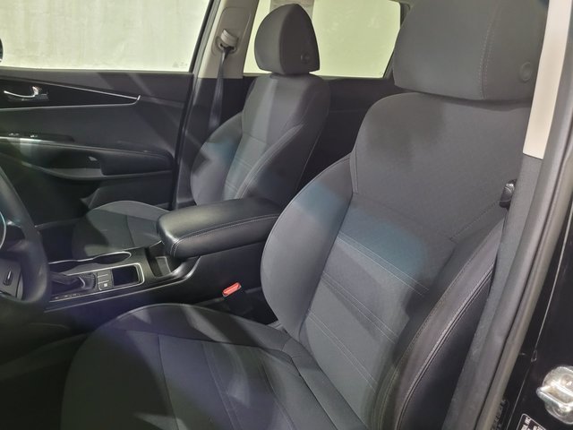 Used 2019 Kia Sorento L image 24