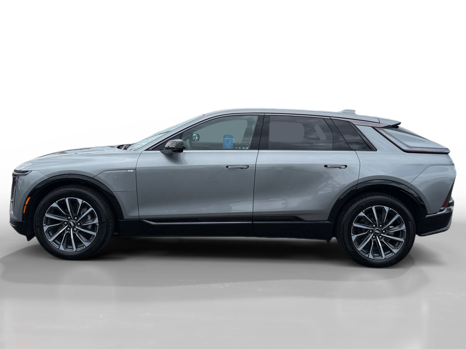 Used 2024 Cadillac Lyriq Sport AWD/4WD image 2