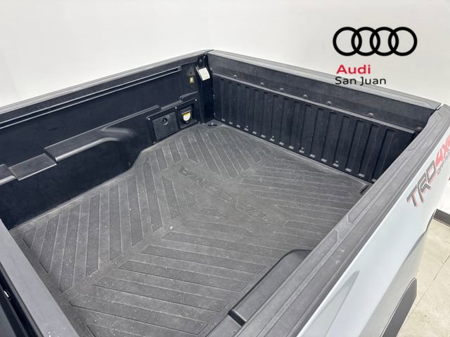 Used 2019 Toyota Tacoma TRD Off-Road w/ Technology Package image 11