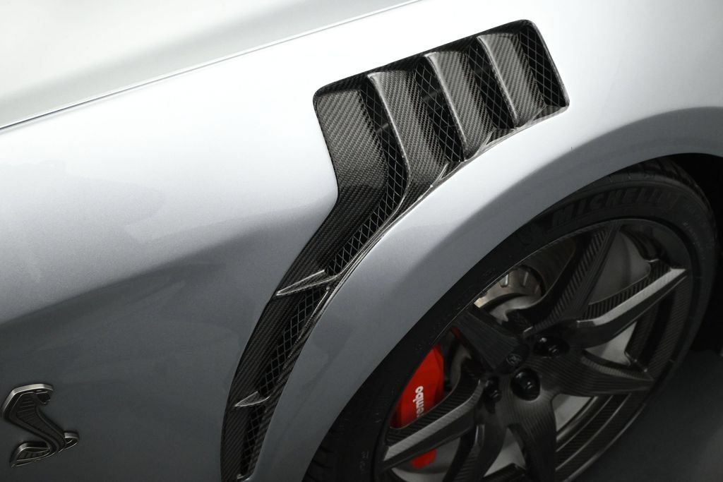 Used 2020 Ford Mustang Shelby GT500 w/ Carbon Fiber Track Pack RWD image 20