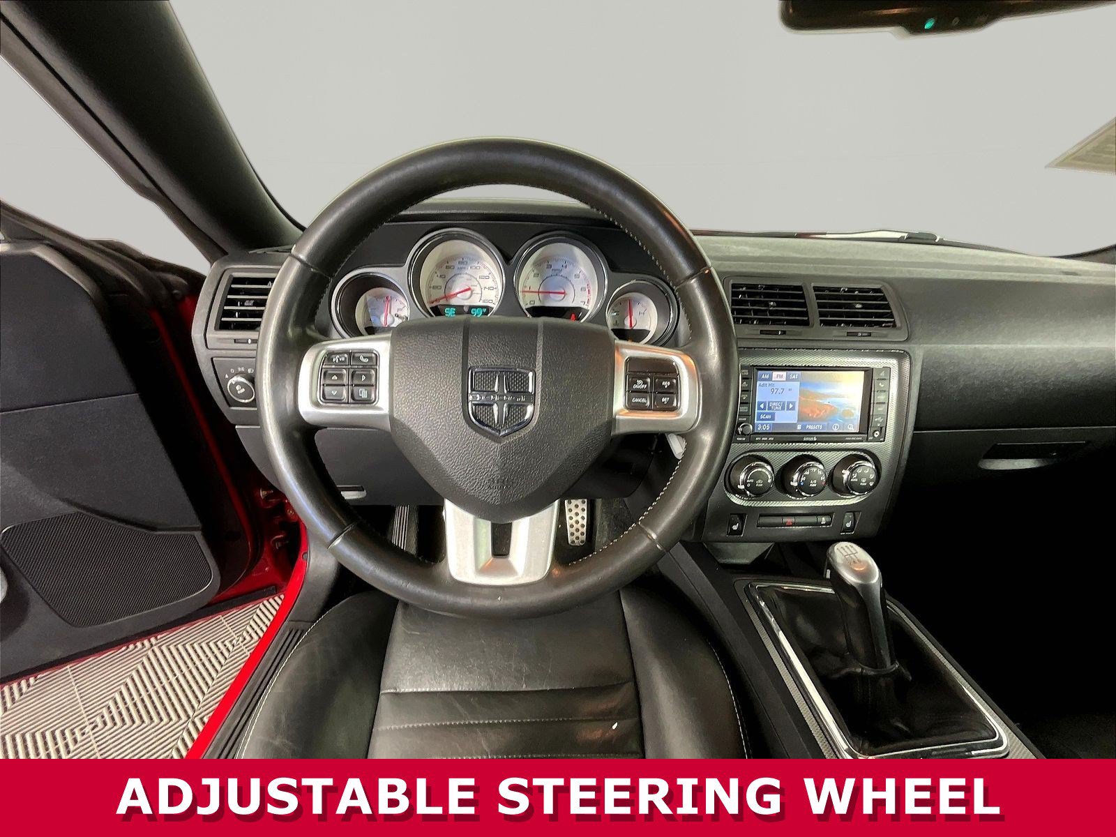 Used 2013 Dodge Challenger R/T RWD image 8