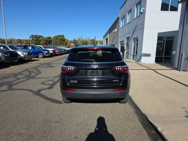Used 2021 Jeep Compass Latitude w/ Convenience Group AWD/4WD image 5
