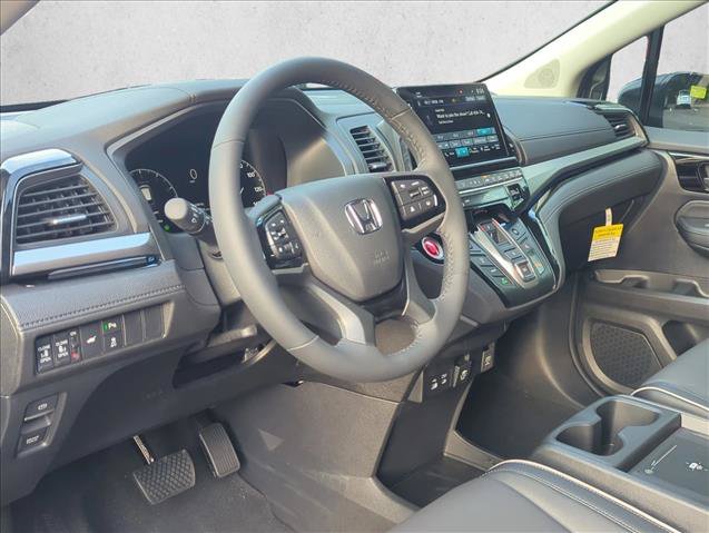 New 2026 Honda Odyssey Touring image 3