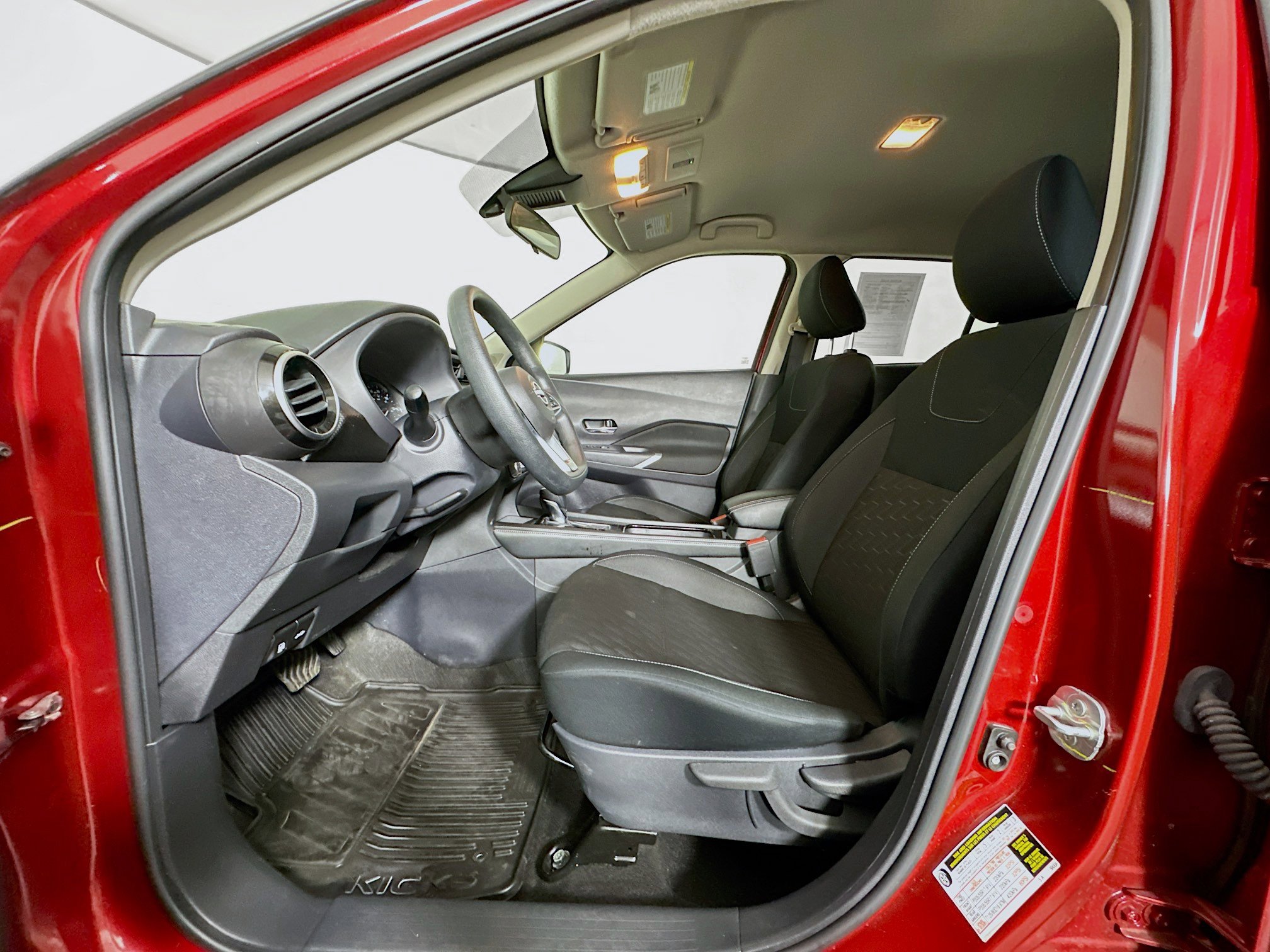 Used 2024 Nissan Kicks SV FWD image 13
