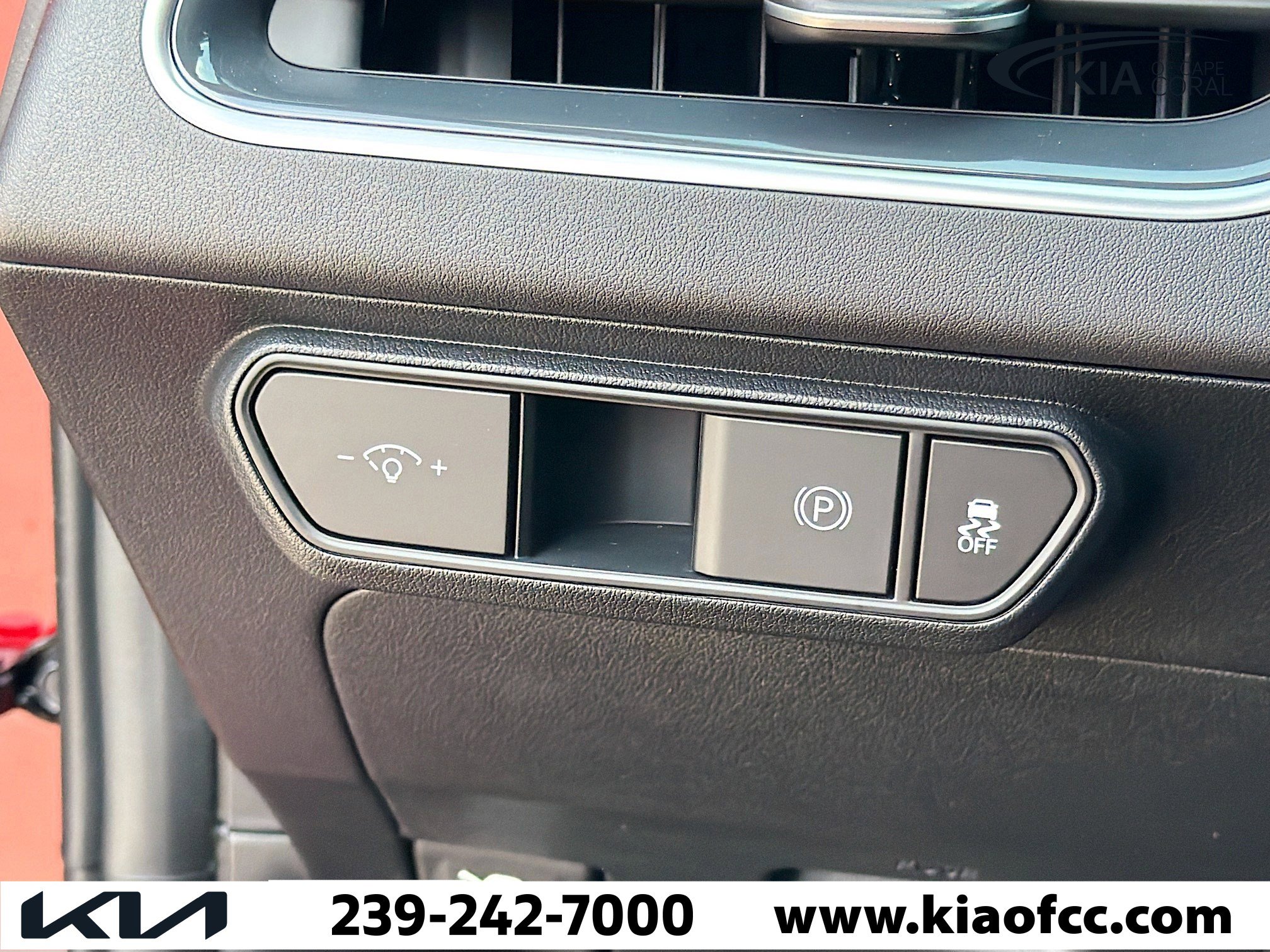 New 2025 Kia K4 EX image 29