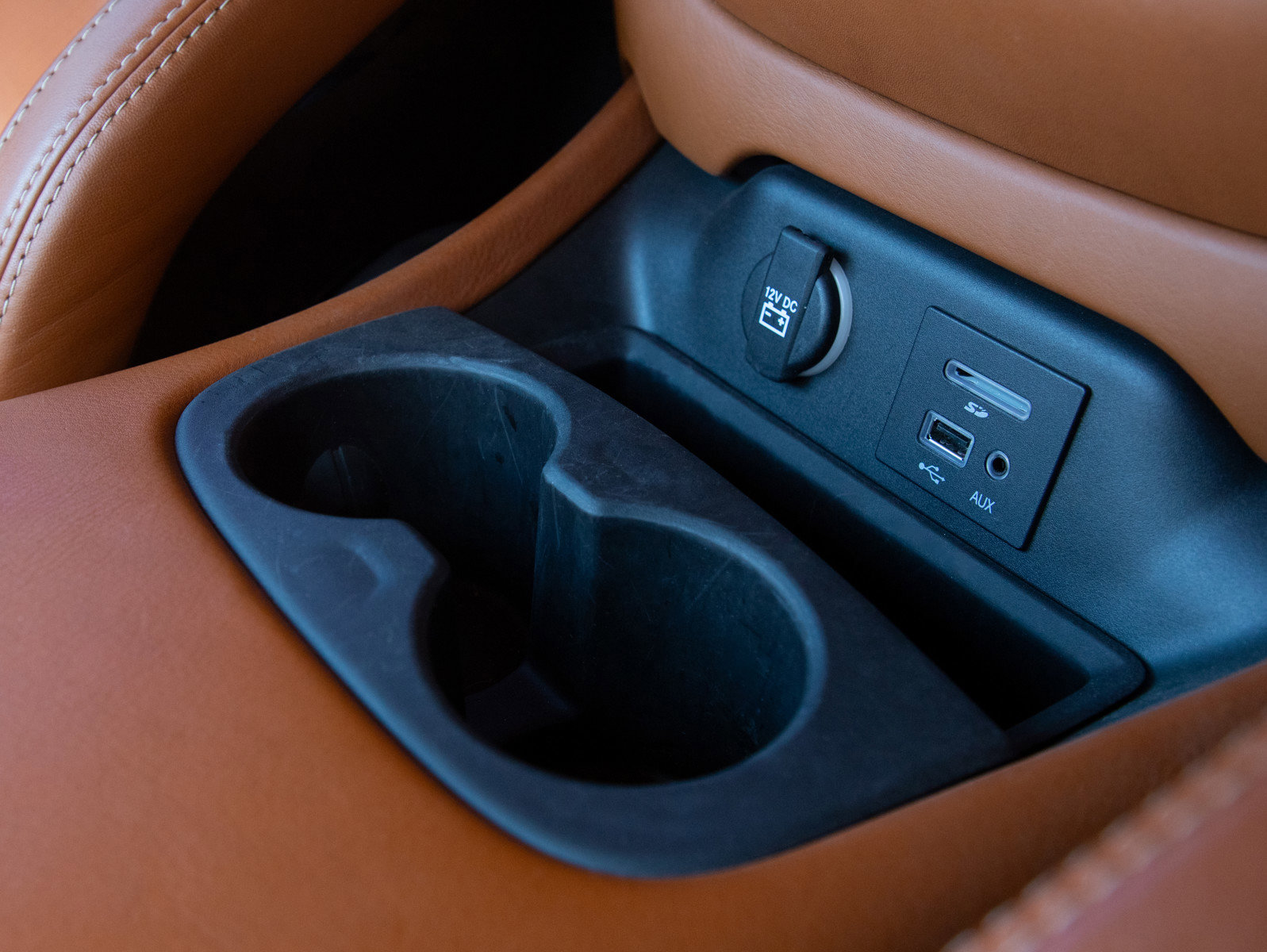 Used 2014 SRT GTS w/ GTS Laguna Interior Package RWD image 43