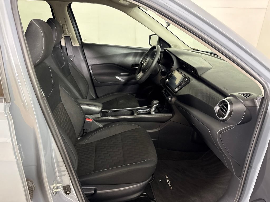 Used 2022 Nissan Kicks SV FWD image 15