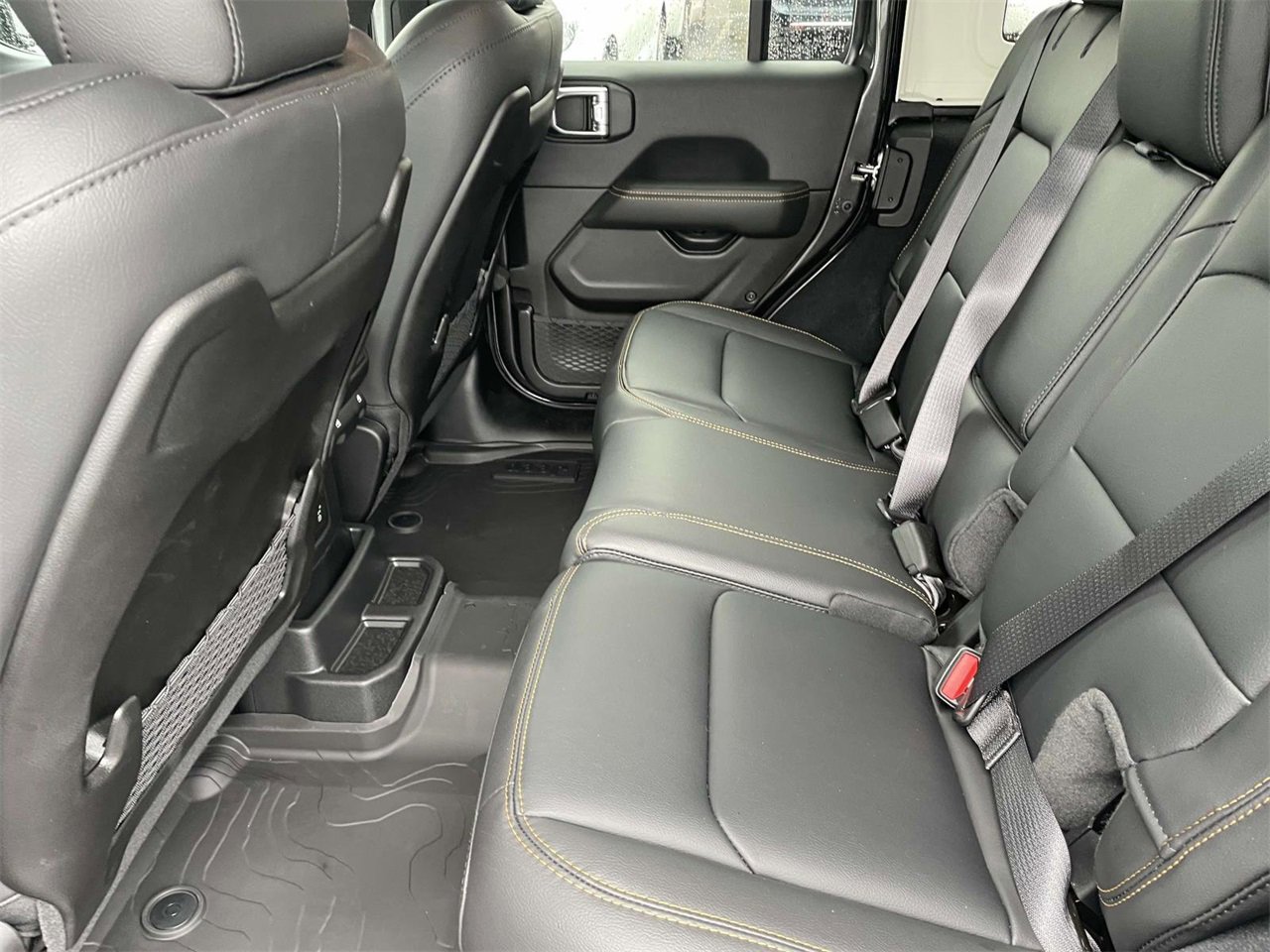 New 2025 Jeep Wrangler Sahara w/ Safety Group image 28