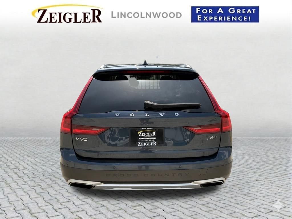 Used 2020 Volvo V90 T6 Cross Country w/ Protection Package AWD/4WD image 5