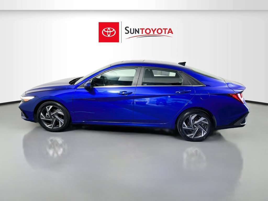 Used 2025 Hyundai Elantra SEL FWD image 6