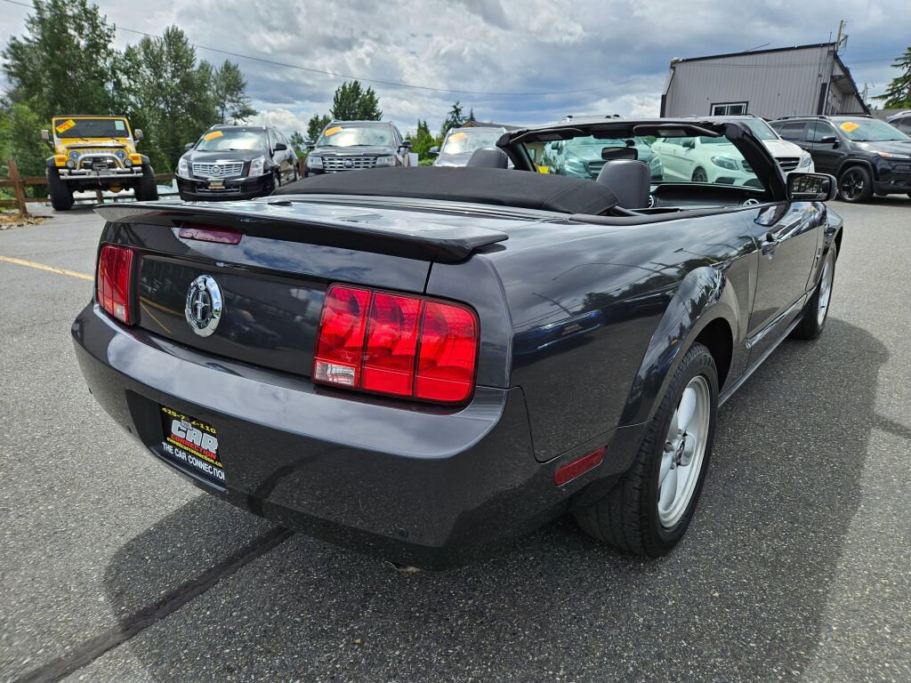 Used 2007 Ford Mustang Premium RWD image 11