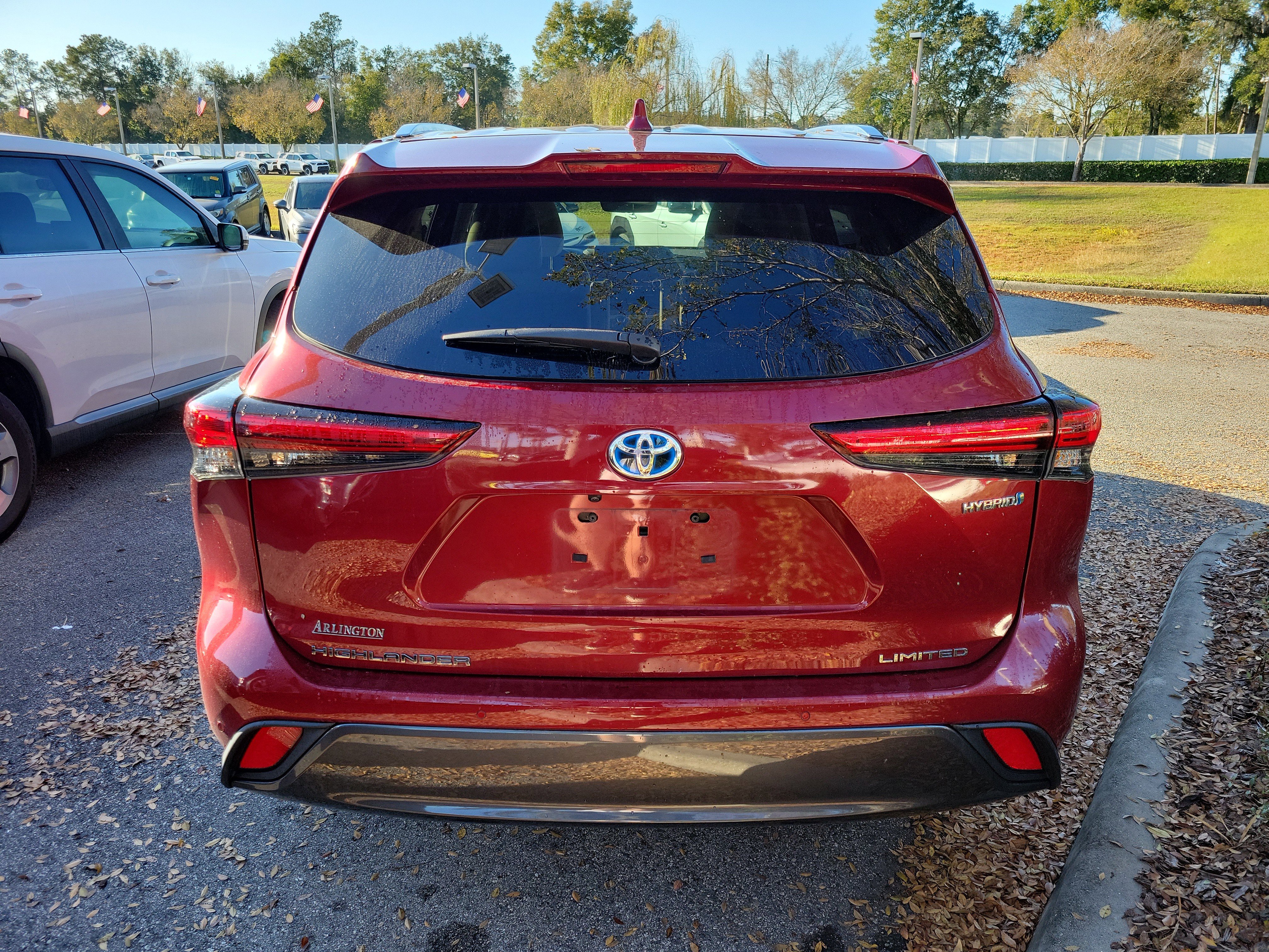 Used 2023 Toyota Highlander Limited image 14