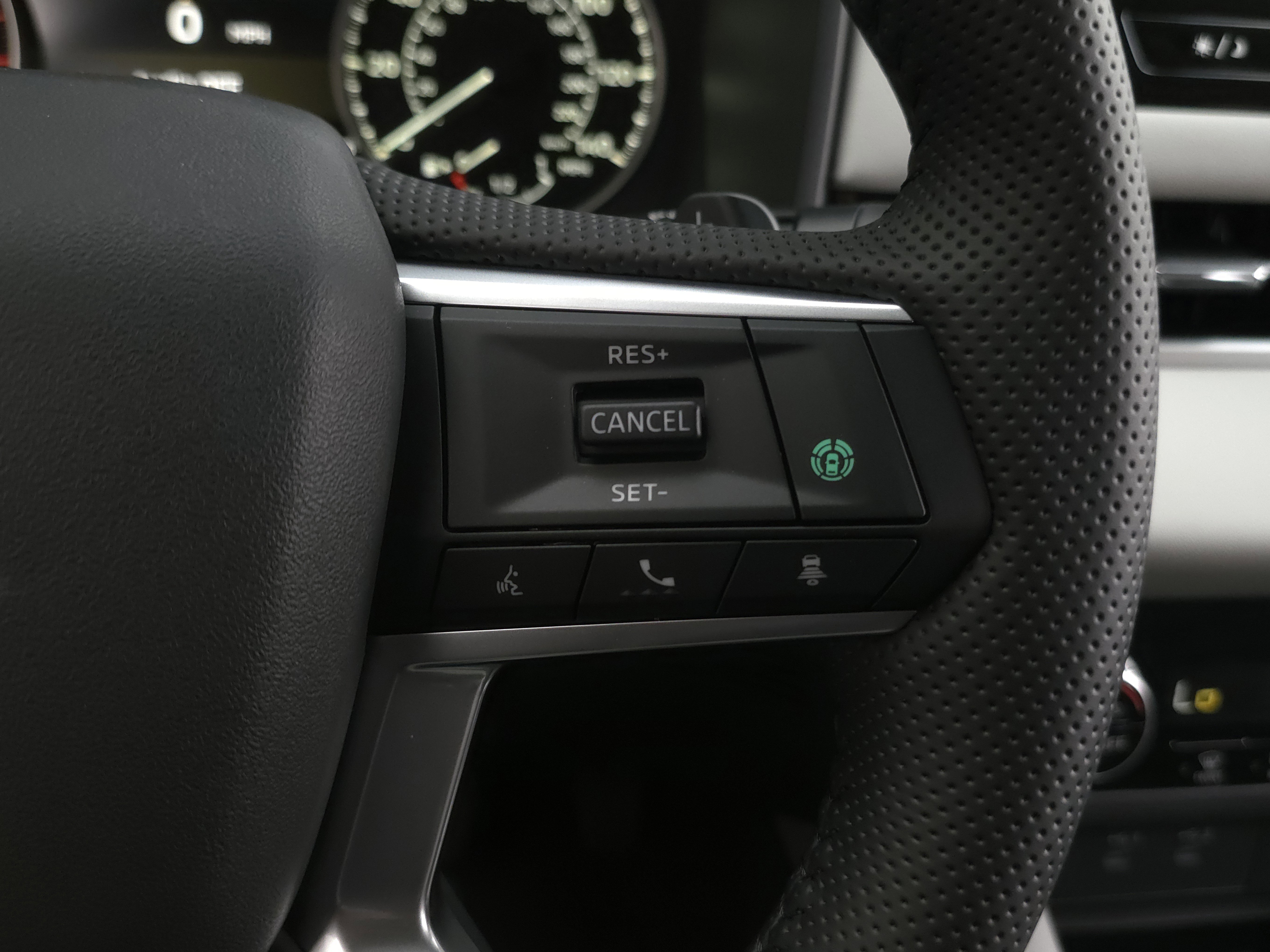 New 2025 Mitsubishi Outlander SE image 12