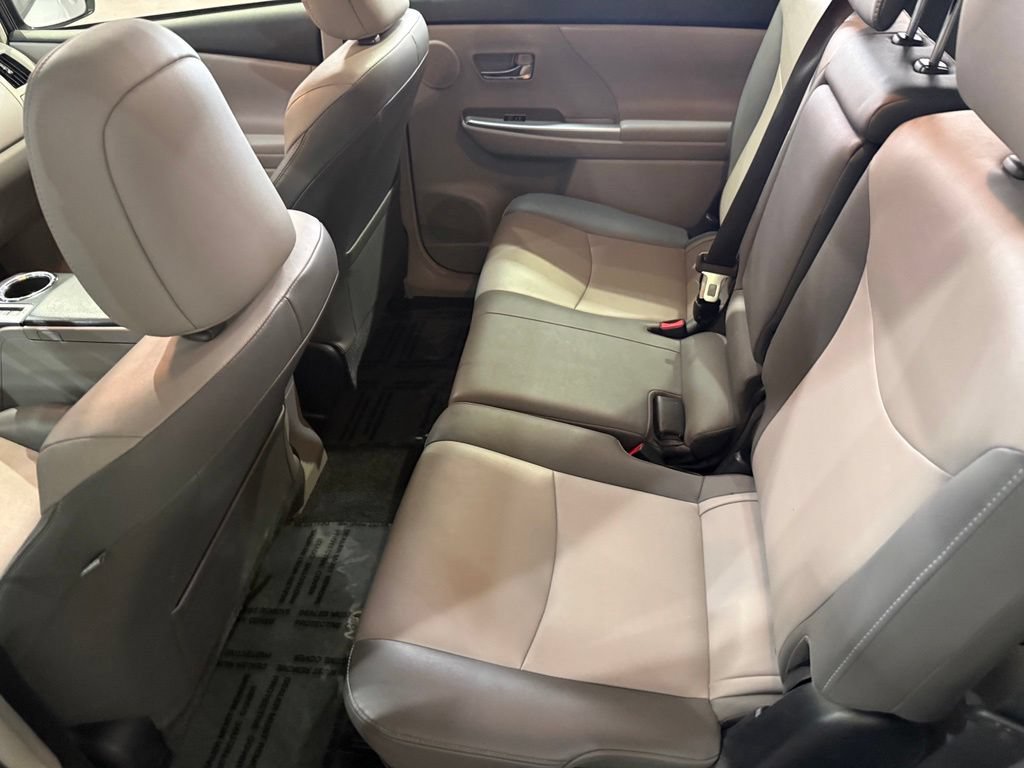 Used 2015 Toyota Prius V Five w/ Advanced Technology Package FWD image 31