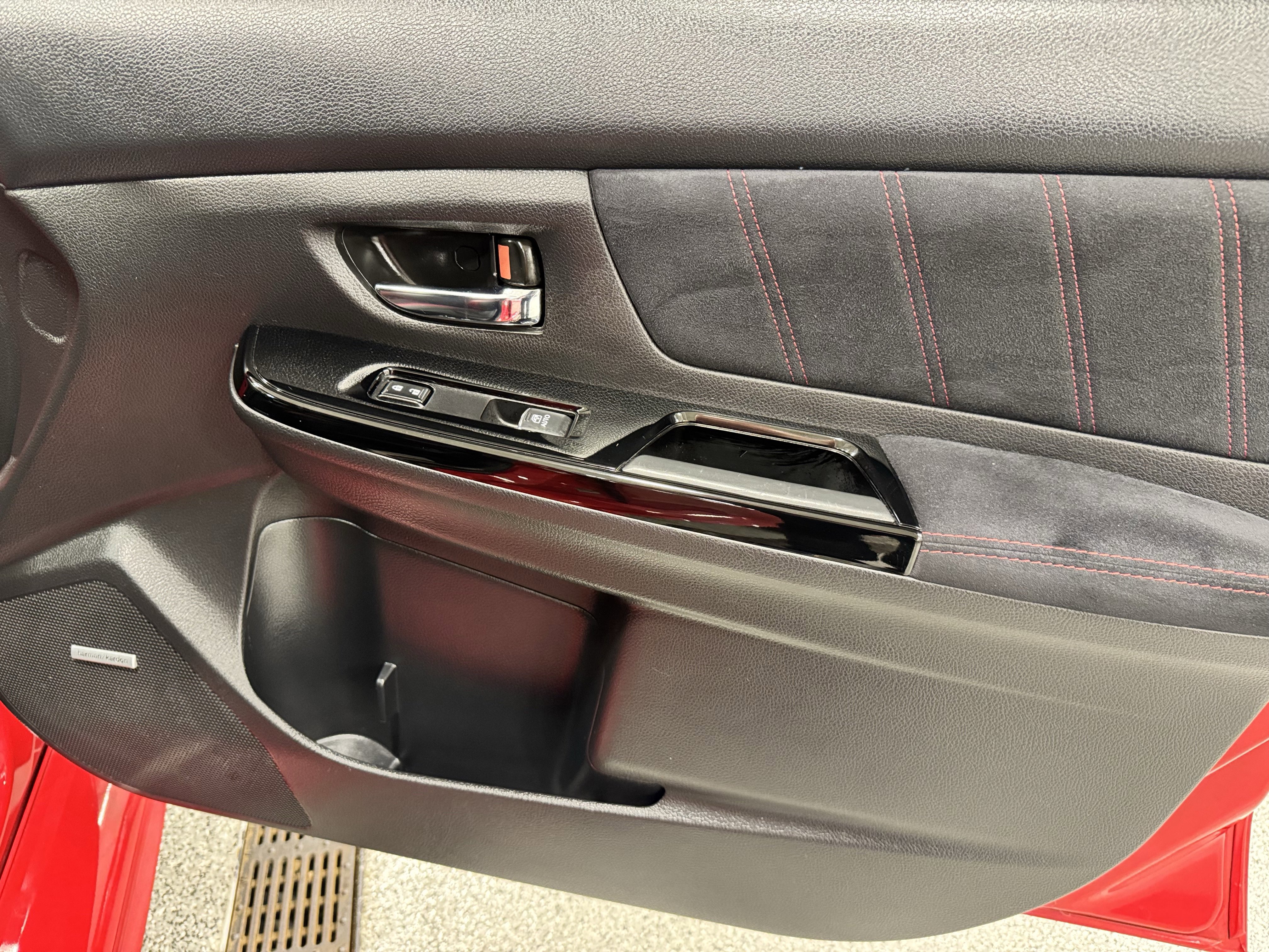 Used 2018 Subaru WRX STI Limited image 29