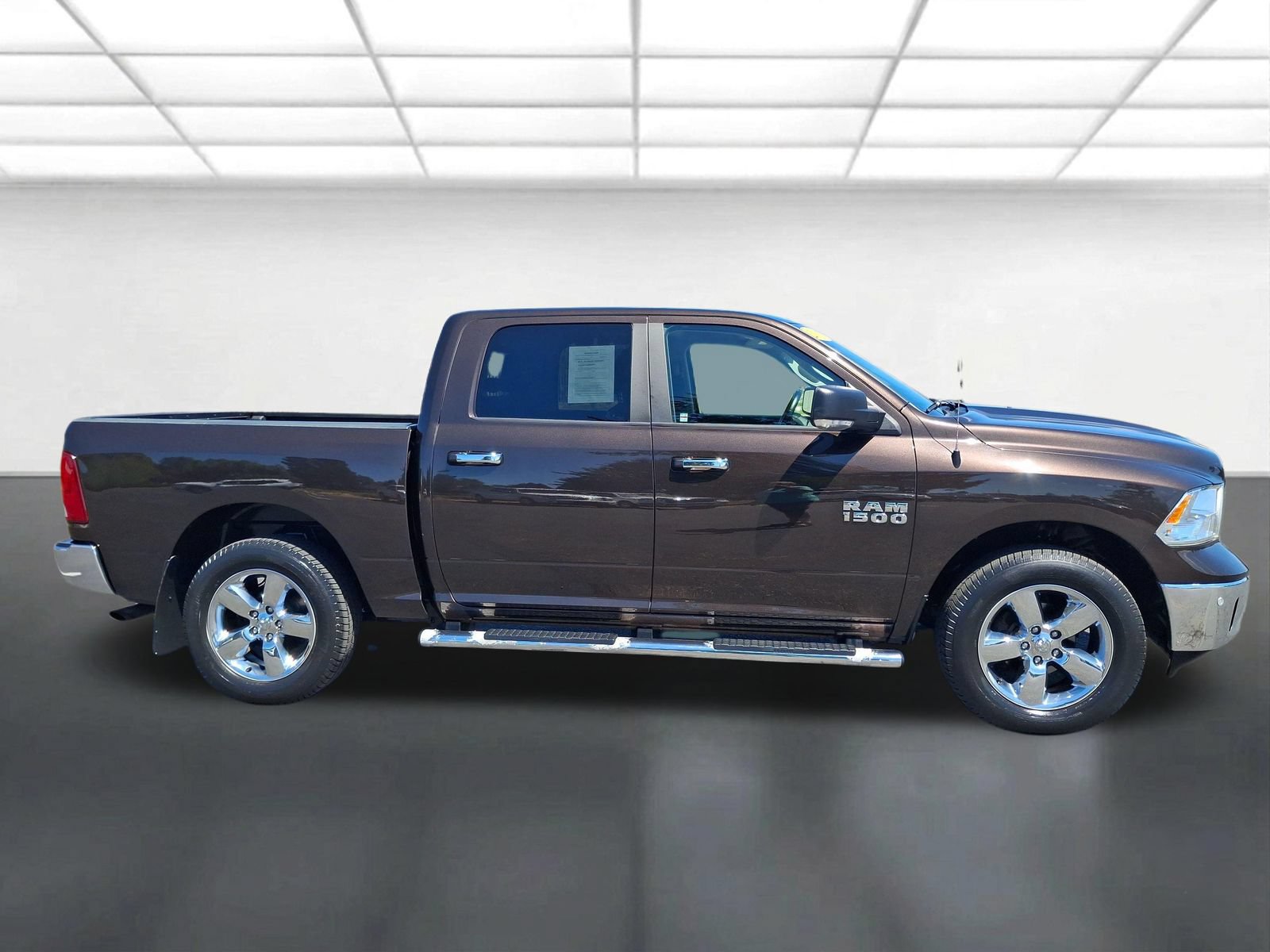 Certified 2017 RAM 1500 Big Horn AWD/4WD image 2