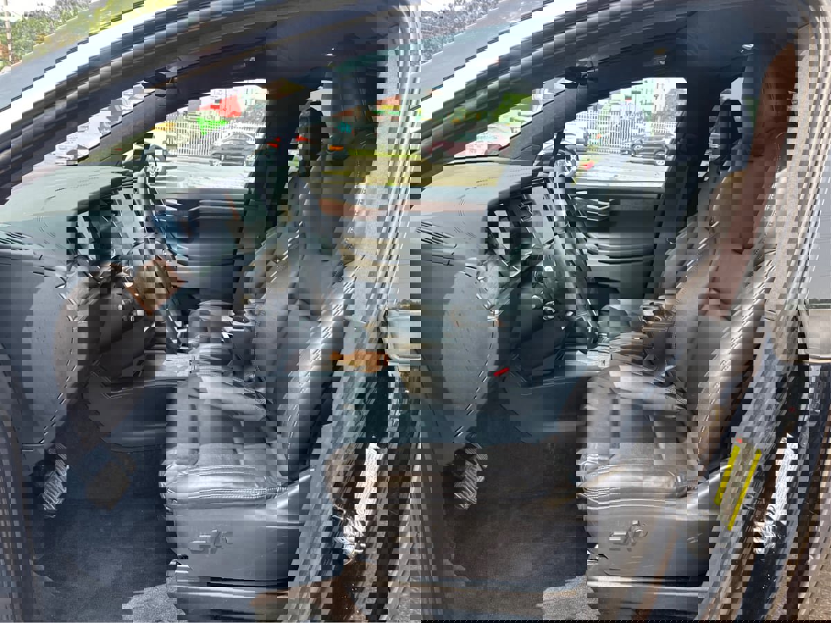 Used 2020 Tesla Model X Long Range image 10